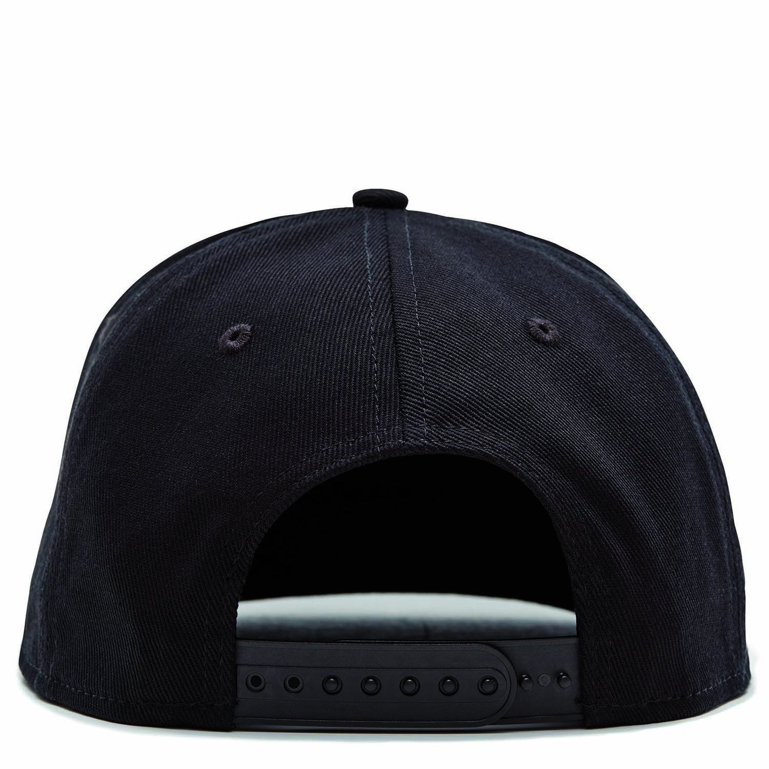 Flat Bill Black Hat | GNC