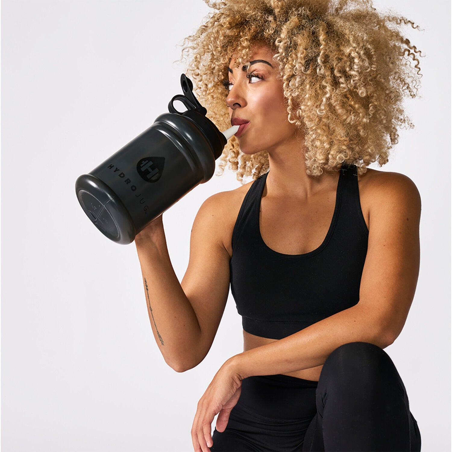 Pro V2 - Black - 73oz.  | GNC