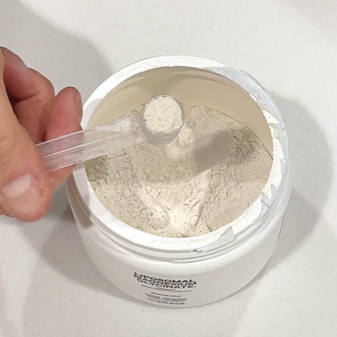 Mary Milstead Magnesium_codeage_Glycinate_InHand1