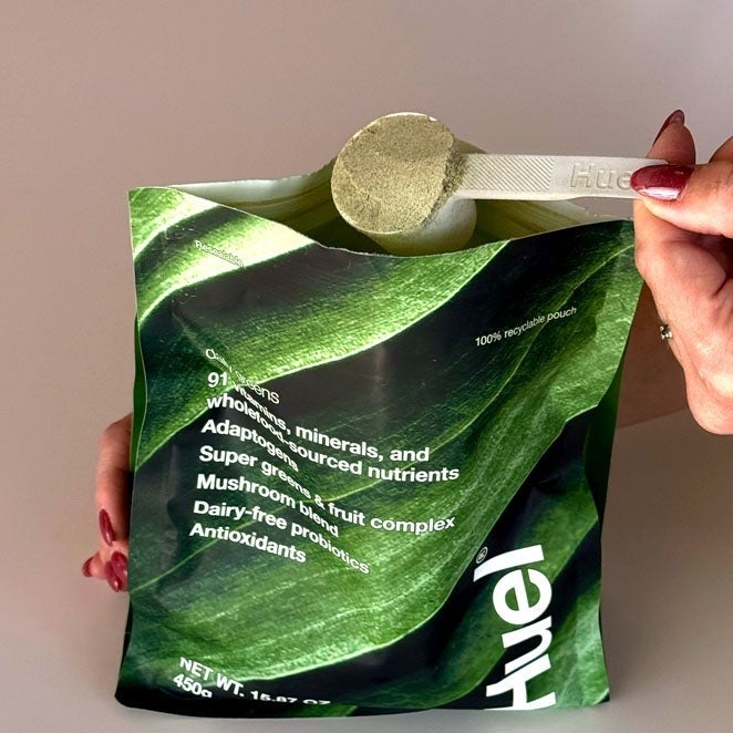 Rachel_Baker_Greens_Huel_Scoop